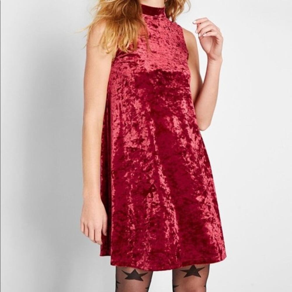 Modcloth Pure Luxe Sleeveless Crushed Velvet Velour Mini Swing Dress in Red